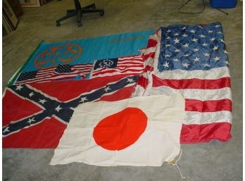 Group Of Flags  (342)