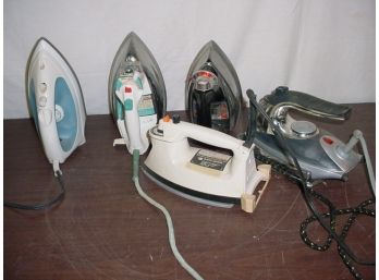 5 Electric Clothes Irons  (137)