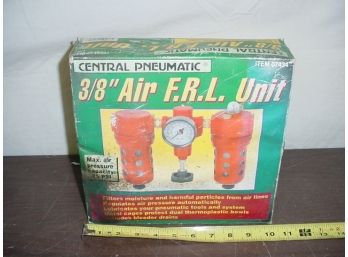 Central Pneumatic 3/8' Air F.R.L. Unit, New In Box  (116)