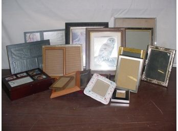 Lot Of Picture Frames  (79)