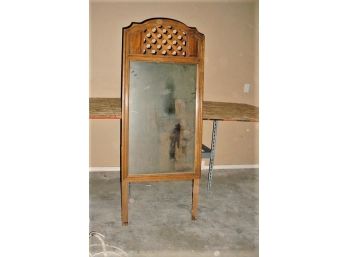 Dresser Mirror, 28'x 54' With Slats   (269)