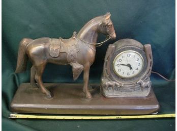 Working Electric Horse Clock  (36)