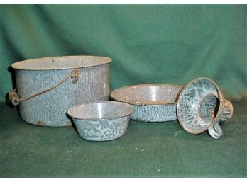 4 Pieces Grey Enamelware - Pot, 2 Pans, Funnel    (173)