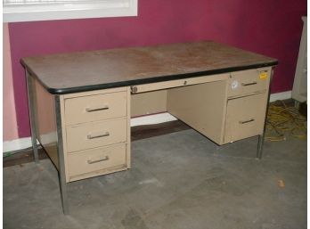 Metal Desk, 5'x 30'x 29'H   (95)