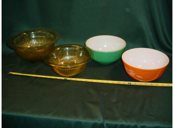 2 Depression Era Amber Glass And 2 Pyrex Bowls  (60)