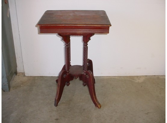 Old Walnut Small Spiral Twisted Leg Table, 20'x 16'x 28'H, Circa 1880's     (190)