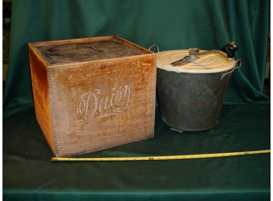 Daisy Wood Box With Tin Insert,Tin  Universal Bread Maker  (193)
