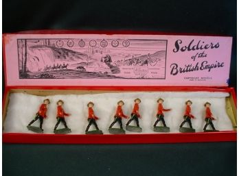 Old Set Of 8 Toy Metal Soldiers - #1633 'Princess Patricia's Canadian Light Infantry'   (151)