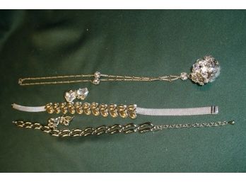 2 Necklace & Earring Sets & One Necklace   (138)