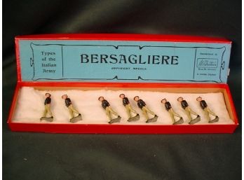 Old Set Of 8 Metal Toy Soldiers - #169  'Bersagliere'   (154)