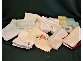 Lots Of Napkins And More   (121)