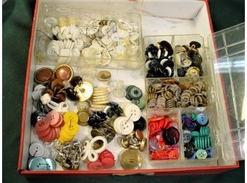 Lot Of Assorted Buttons   (120)