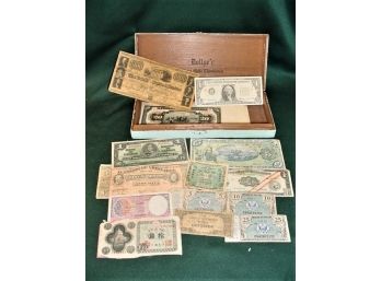Foreign & Domestic Paper Currency In Nice Wood Box  (259)