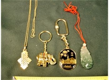 2 Necklaces & 2 Keychains, Oriental   (178)