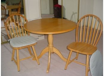 Small 36' Table With Two Chairs & Custom Removeable  Cushions  (370)