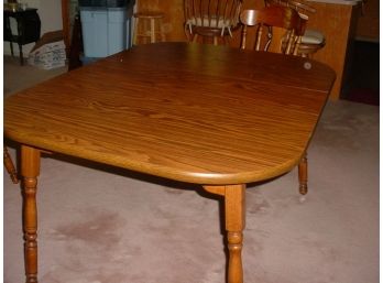 Oak Dining Table, 48'x 42' With 12' Leaf   (319)