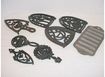 7 Trivets & Griswold # 262 Corn Muffin Pan  (103)