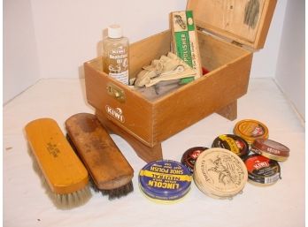 Kiwi Shoe Shine Box Kit With Contents, 8'X 11'X 8'H  (155)