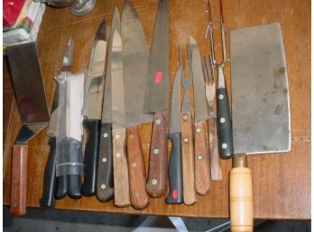17 Cutlery Utensils - 4 Ginsu Steak Knives, 8 Knives, Cleaver, 3 Forks, Spatula   (8)