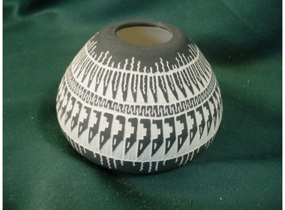 Navajo Pottery Bowl By F. Jarvision   (185)
