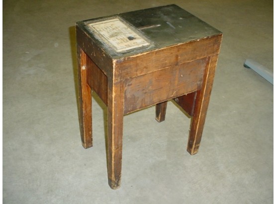 Lodge Gambler's Money Box  (156)