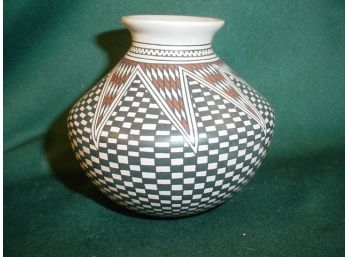 Mata Ortiz  Pottery Bowl,  By Anicely  (173)