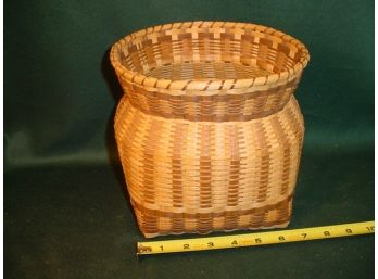 Cherokee Basket, N. Carolina, 7.5' Wide   (211)