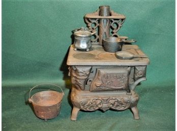 Antique Cast Iron 'crescent' Toy Stove With Lots Of Extras, 6'x 4'x 8'   (137)