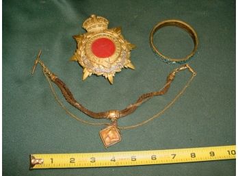 3 Pieces Jewelry - Bracelet (India?), Military  Broach, Woven Hair Watchfob (?) With Old Photo    (192)