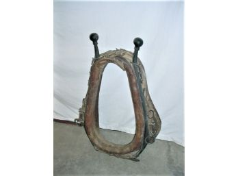 Antique Leather Horse Collar With Hames  (153)