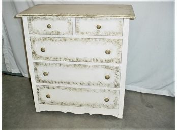 Painted Vintage Dresser, Two Over Three Drawers, 34'x 18'x 36'   (60)
