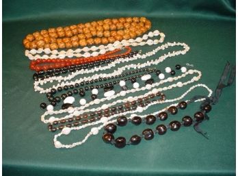 Group Of 11 Vintage Costume  Necklaces  (246)