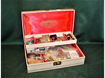 Jewelry Box And Contents With Key - 14'x 18.5'     (7)