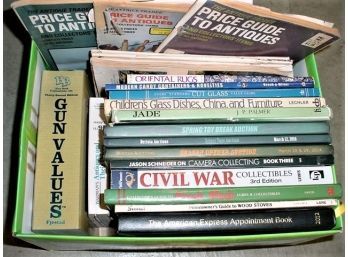 Box Full Of Assorted Antique Reference Books  And Price Guides  (158)