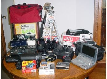 Photographic And Audio Lot  (140)