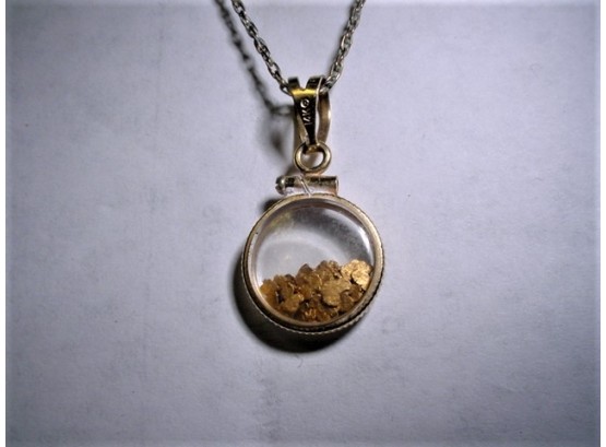14Kt Locket With Gold Flakes, Total Weight Excluding Unmarked Chain 1.5g    (30)