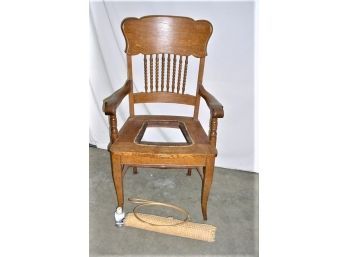 Antique American Oak Spindle Back  Arm Chair With Seat Material For Repair  (259)