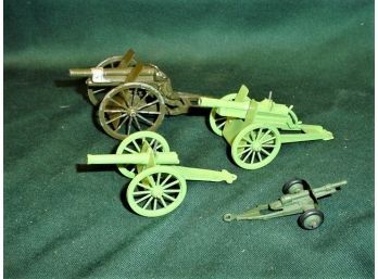 4 Metal Toy Cannons - Britain's Ltd & 'Dinky Toys'    (129)