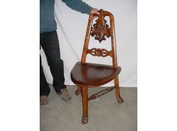 Unusual Antique Carved Oak North Wind 3 Legged Chair W/Claw Feet (182)