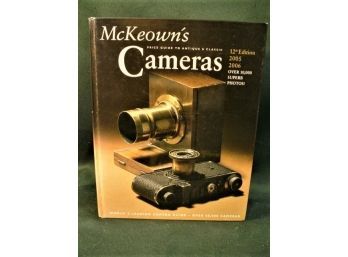 McKeown's Price Guide To Antique & Classic Cameras, Over 40,000 Cameras   (131)
