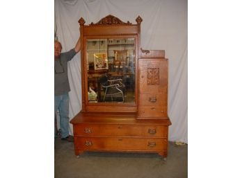 Antique American Oak Gentleman's Chest With 32'x 42' Beveled Mirror  (283)