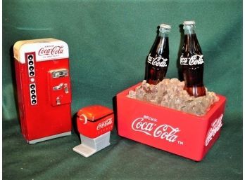 Coca Cola Bank, Salt And Pepper & Music Box/night Light    (133)