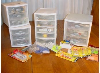 4 Sterilite Drawer Storage Bins & Contents   (629)