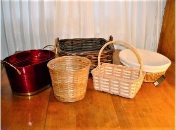 Group Of 5 Baskets  (585)