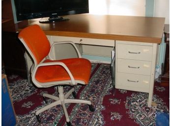 Metal Desk With Key & Swivel Office Chair, 62'x 36' X30'H   (637)