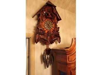 Quartz Coukoo Clock, Times Co., Dancing Figures, Chalet,#6325  163)