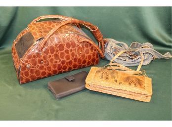 Pet Carrier, Purse (snake Skin?),Jeans Purse And Wallet   (124)