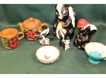 McCoy Teapot & Mug, Skunk Bank, Planter & Figurines, Bowl & Cup  (116)