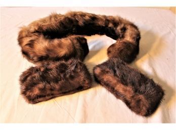 Fur Collar And Cuffs By Revillon (mink?)  (135)