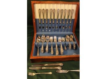 Rogers Mfg Co Silver Plate Flatware, Service For 12 In Case, 15'x 11'x 3'H   (305)